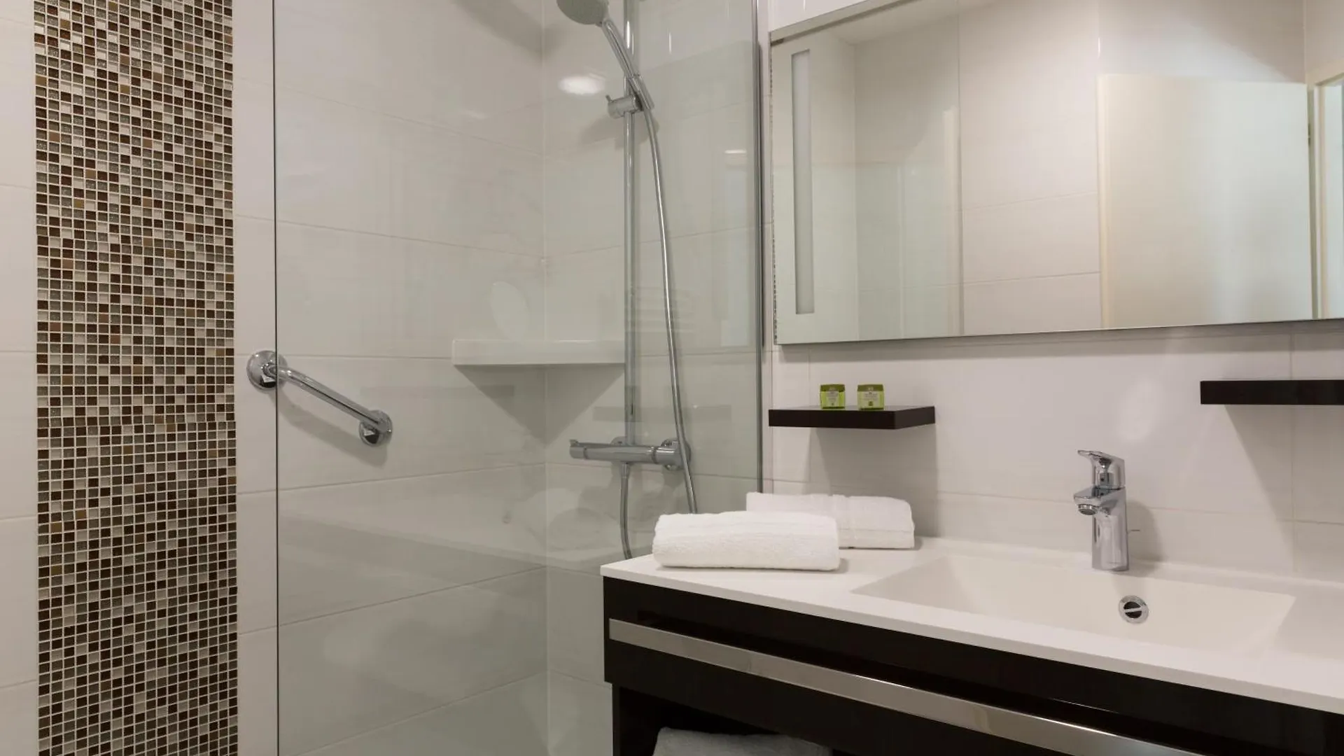 Logis Hotel Arc En Ciel Thonon-les-Bains