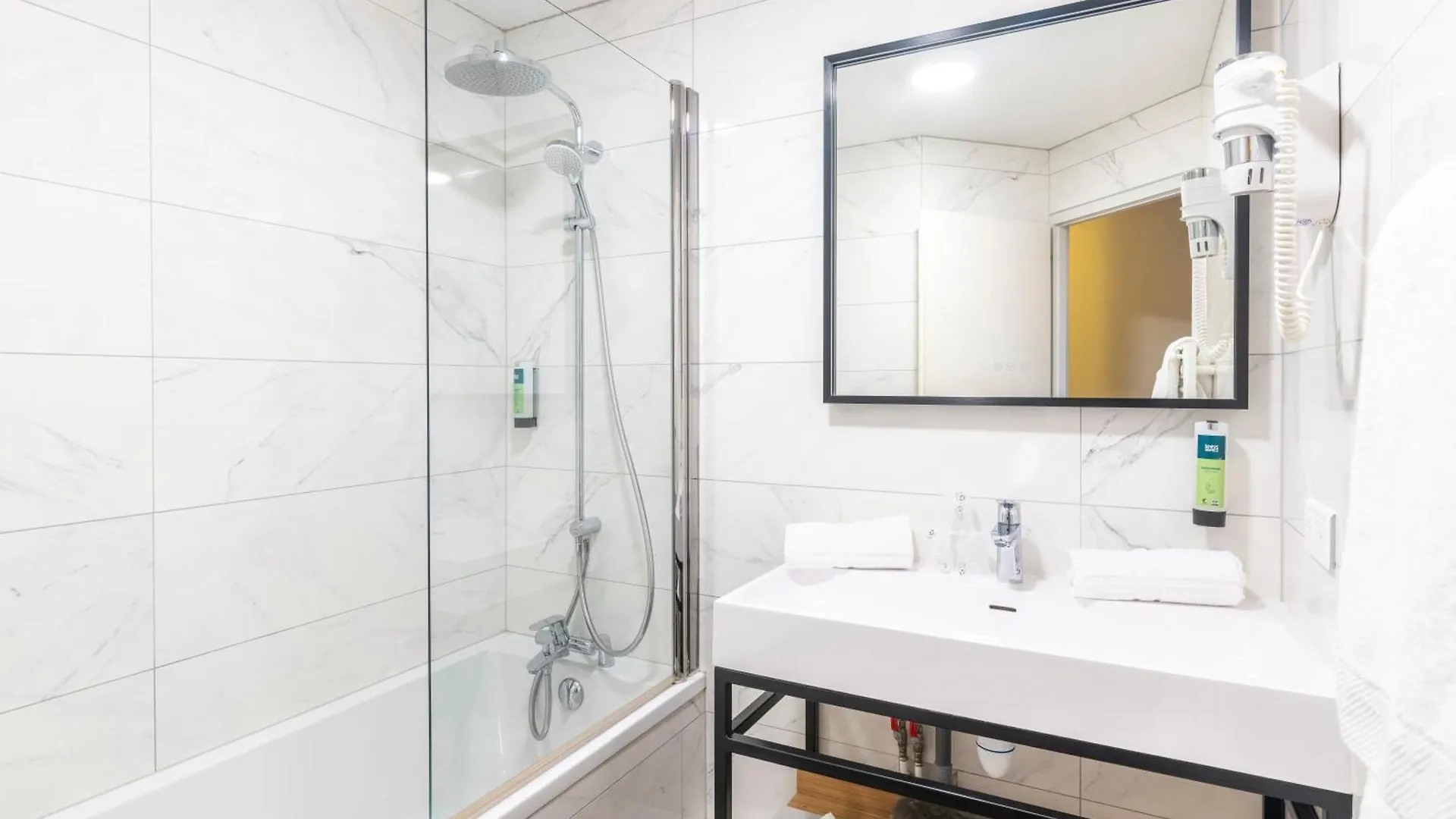 Logis Hotel Arc En Ciel Thonon-les-Bains