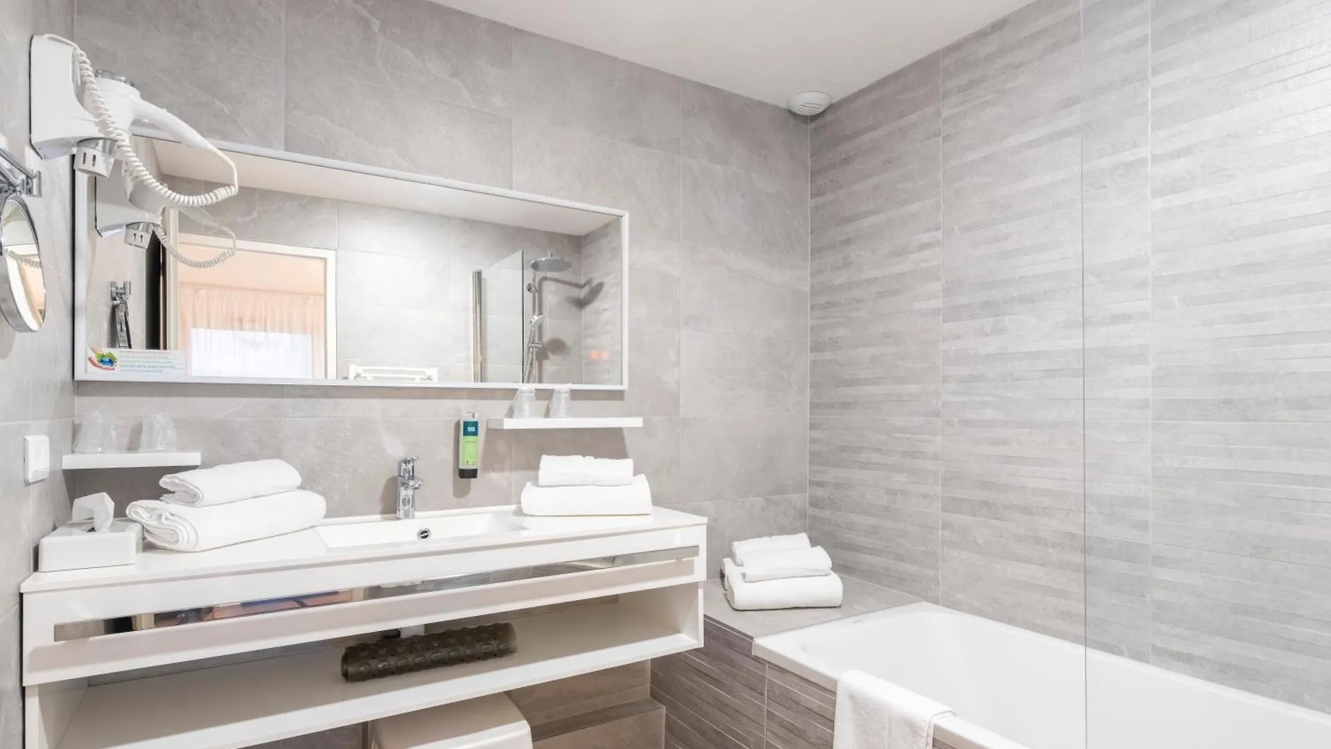 Logis Hotel Arc En Ciel Thonon-les-Bains