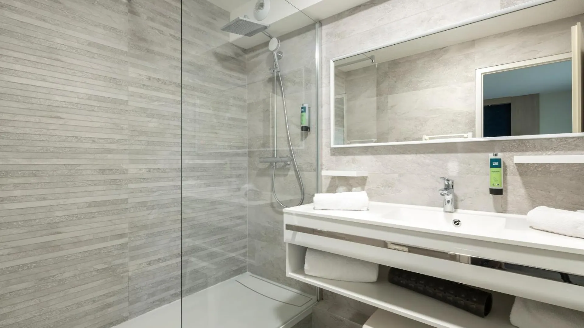 ***  Logis Hotel Arc En Ciel Thonon-les-Bains France