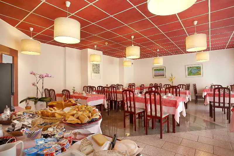 ***  Logis Hotel Arc En Ciel Thonon-les-Bains France
